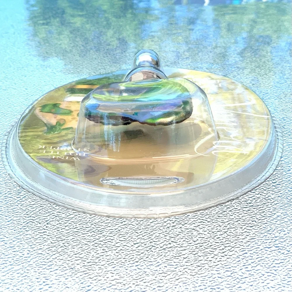 Venezia Colorful Blue and Green Shimmery Heart Studios Glass Wine Bottle Stopper